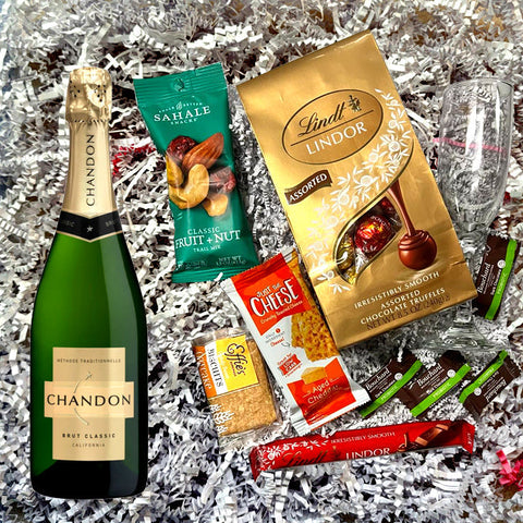 Chandon Brut Classic Gift Pack